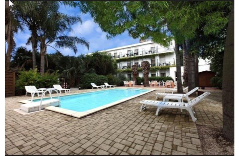 Hotell Giardino D'europa
